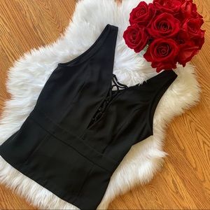 Gorgeous Bebe Top Never Worn!